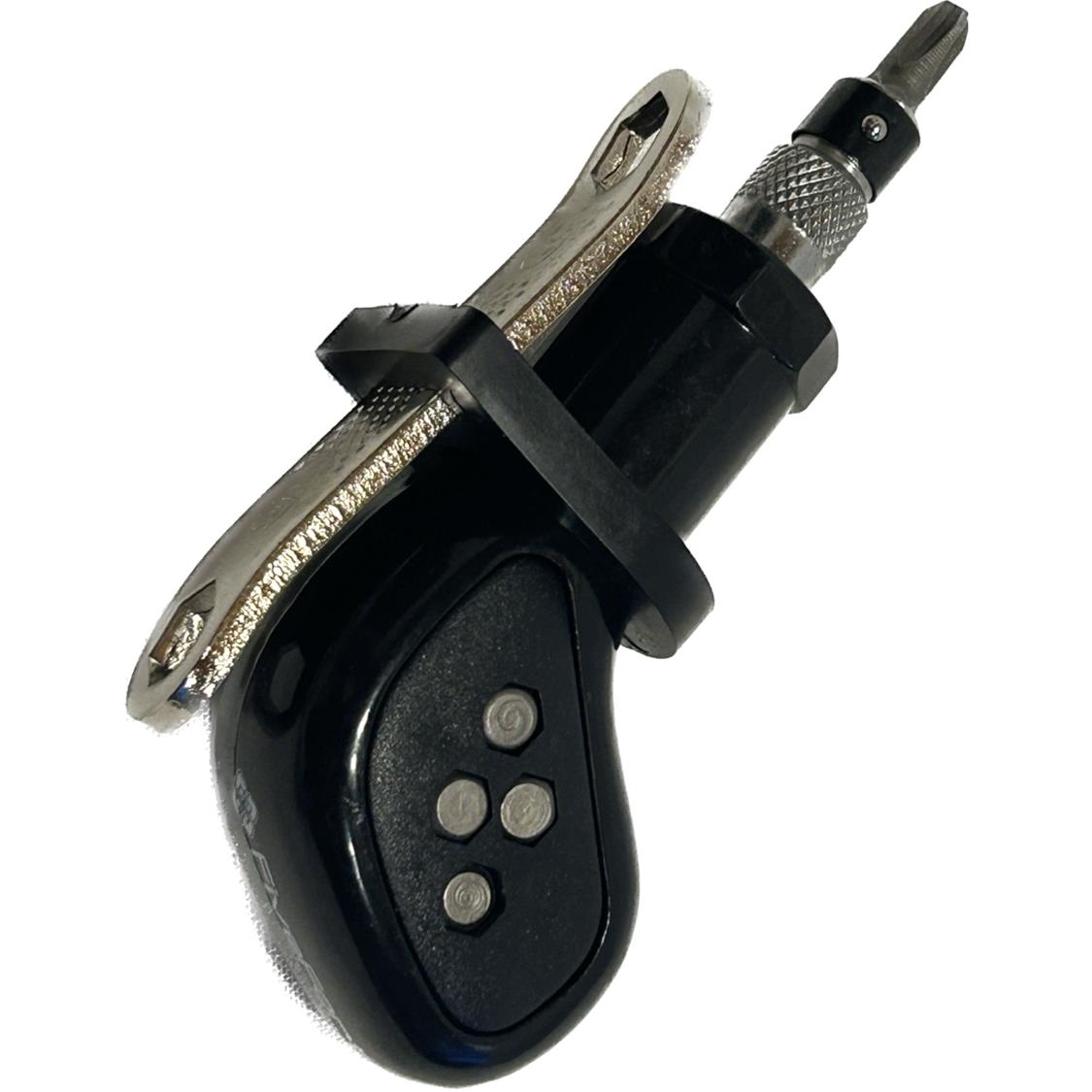 540 Snowboard Tool Pocket Wrench
