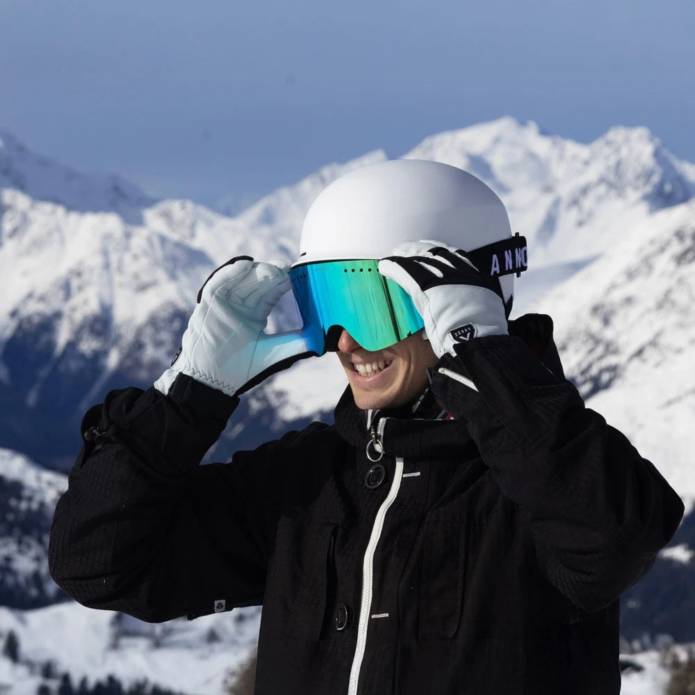 540 Blank Snow Helmet White